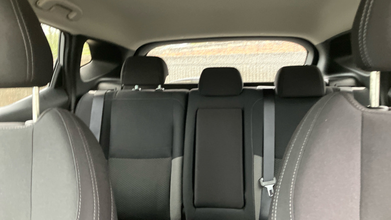 Nissan Qashqai 1.3 DiG-T 160 N-Connecta 5dr Petrol Hatchback